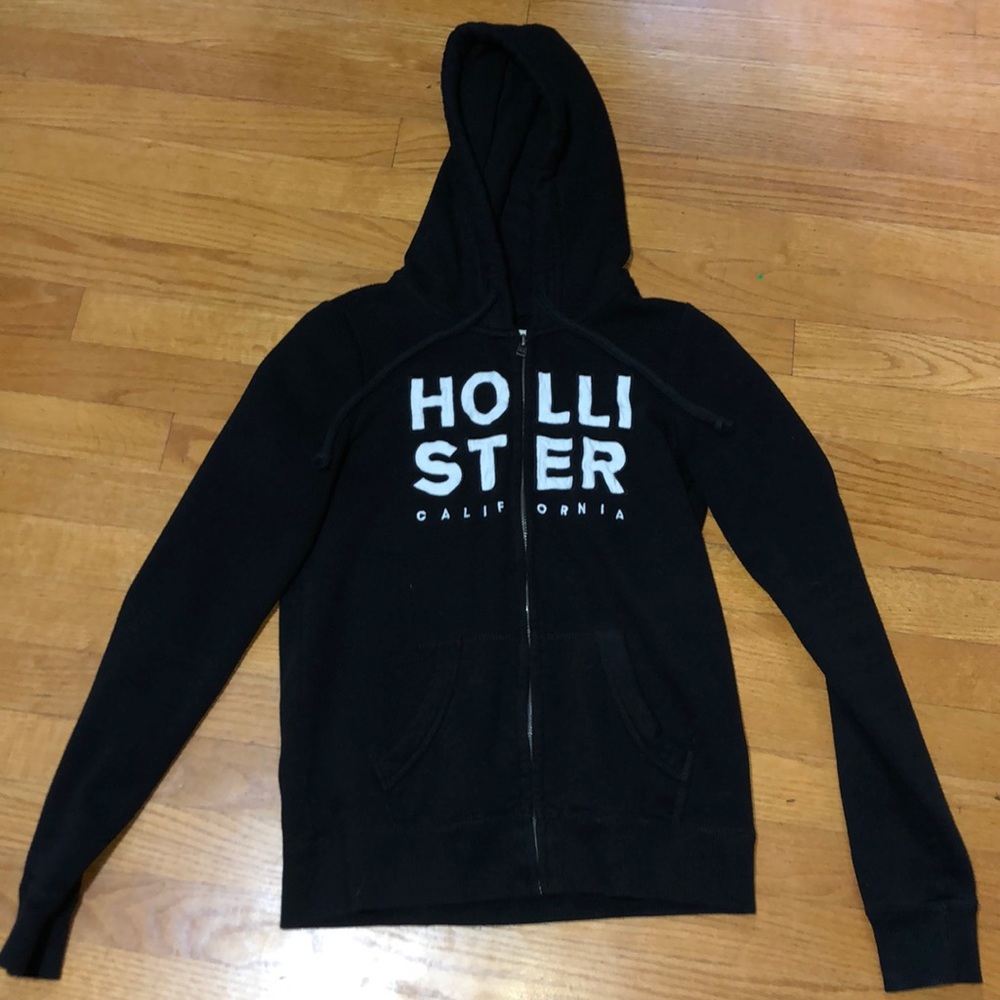 hollister sweatshirt